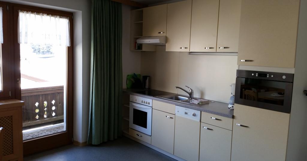 Ferienwohnung Haus Tuxerklamm Finkenberg Zimmer foto